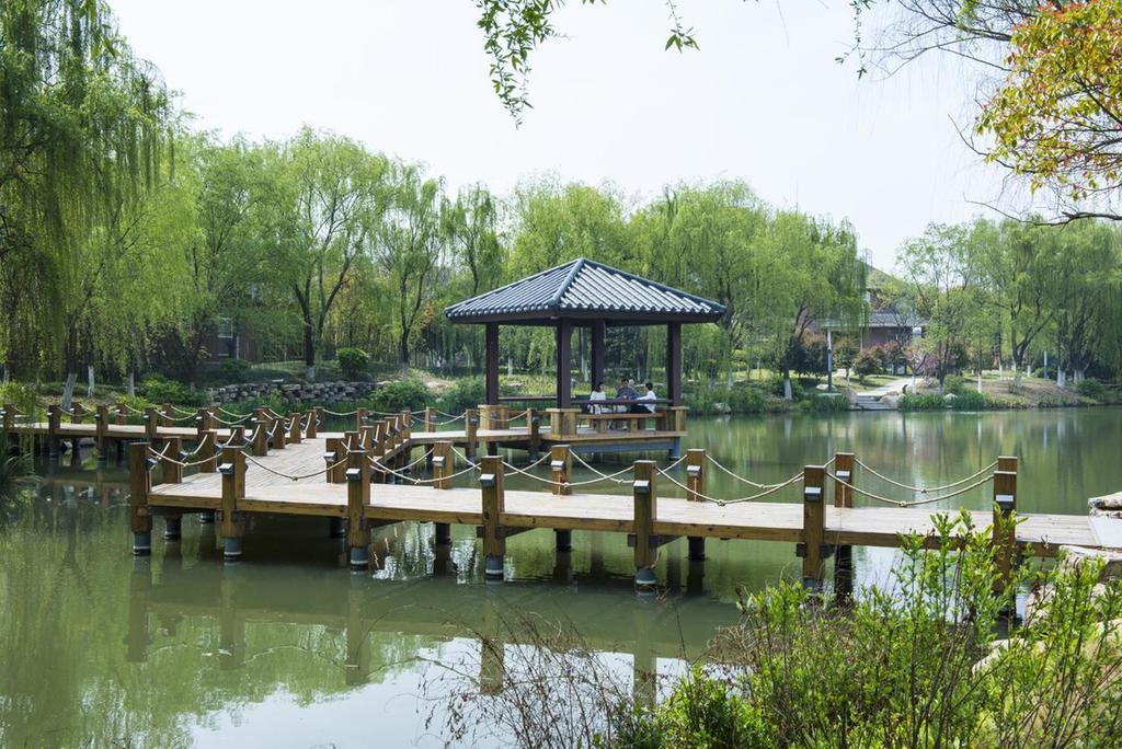 Jinling Riverside Hotel Nanjing  Exterior photo